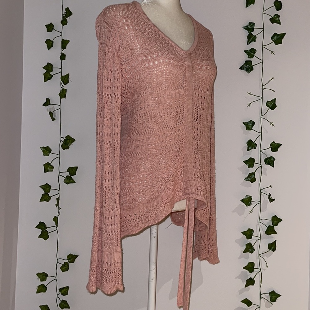 Woman's Amazon Pink Crochet Long Sleeve Sweater M - Picture 10 of 10